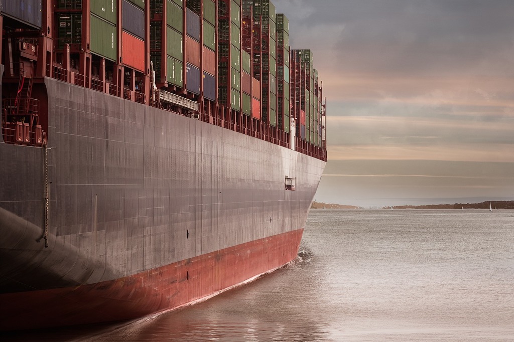 Why Countries Trade and Who Benefits